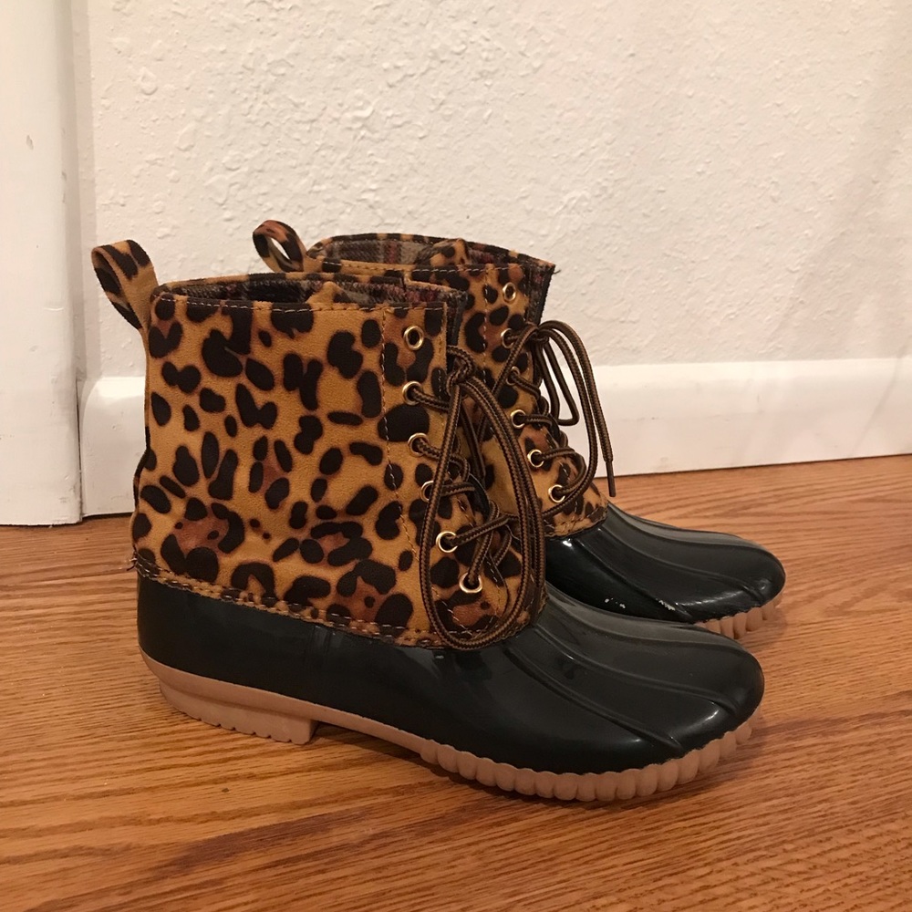 Yoki duck boots